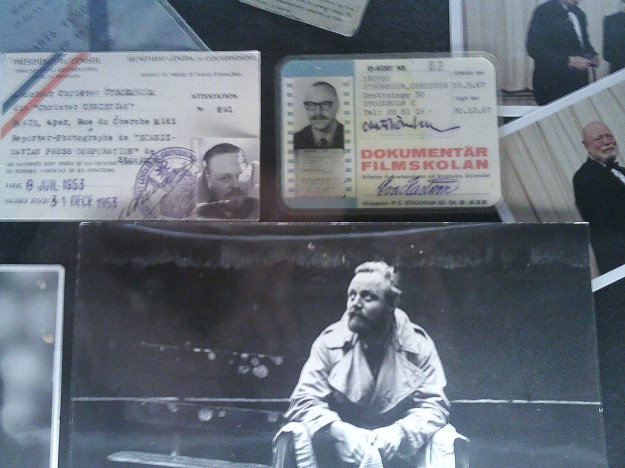 Snapshot ur en av Christer Strömholms minnesmontrar på utställningen CHR.